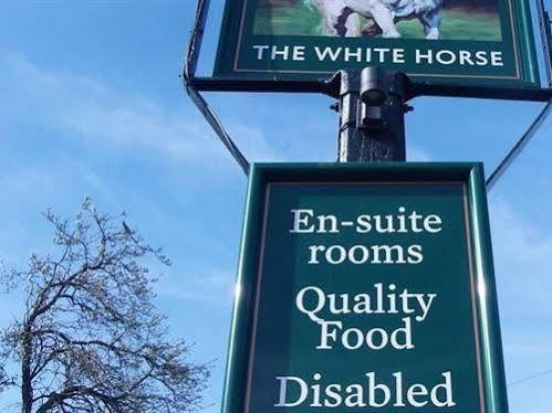 فندق The White Horse Beyton المظهر الخارجي الصورة